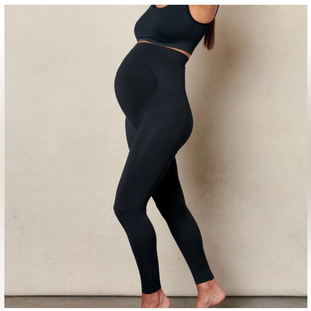 BLANQI Maternity Support Leggings Size Small (Brand new in packaging)